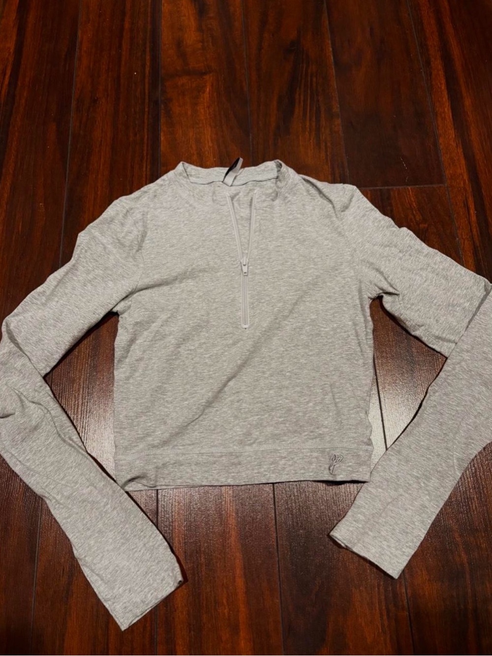 Light Gray Long-Sleeve Cropped Half-Zip Tee